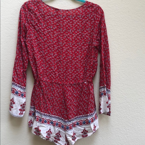 Red plunging neck romper - Picture 4 of 4